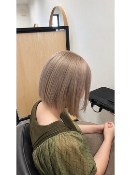 ハイク(HYKE) 切りっぱなしボブ
