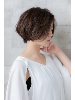 ソラネル(SOLENNEL)の写真/白髪染めや白髪ぼかしで艶髪に◎明るい白髪染めも髪質改善を重ねて理想のスタイルへ!