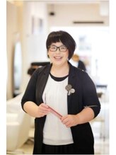 トミ 大月(TOMI) 天野 美奈子