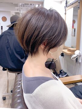 アヴァロン(AVALON) 絶壁解消×マロンブラウン×40代×前髪長め大人ショートボブ永