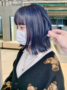 アイティーバイアルバム 八王子店(IT by ALBUM) ブルーボブ_ホワイトグレージュネビージュこなれミディ_ba392742