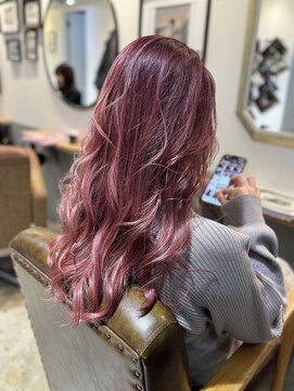 ヘアーワークス ヘルム 渋谷店(HAIR WORKS HELM) 【 HELM】