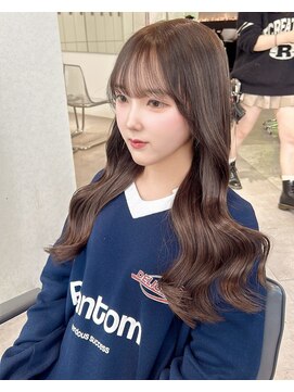 ユーフォリア 渋谷グランデ(Euphoria SHIBUYA GRANDE) 韓国ヘア ヨシンモリ くびれ巻き 馴染むエクステ YUKI