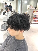 スイ 松戸(SUI)&nbsp;刈り上げショート×緩めシャドウパーマ【松戸/メンズ】