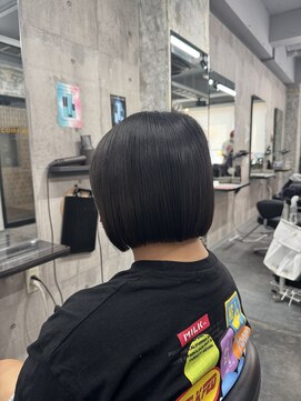 コワファースト長崎シャンプーボーイ 2nd(COIFF1RST 長崎 SHAMPOO BOY) まるみボブ ショートボブ ミニボブ