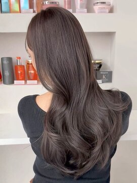 シイム(CYM) 透明感カラー/モカグレージュ/レイヤーロング