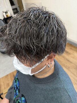 ルッカヘアガーデン バイ ラッシュゴールド(RUCCA HAIR GARDEN by LUSH GOLD) スパイラルパーマ