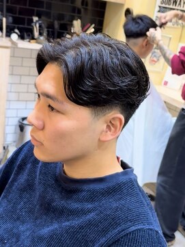 グルーマーズトウキョウ(GROOMER/S TOKYO) men's/メンズ/リバースセンターパート/サーフカール/神保町/眉毛