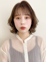 トゥーナ 表参道(tona) ミディアムレイヤー、外ハネボブ、グレージュ、脱白髪染め☆