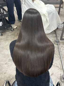 ディプティモイラ(dipty MOILA) 毛先まで艶々スタイル