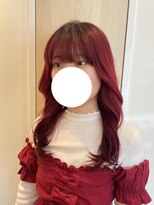 シンプル(Simple)&nbsp;根元を活かしたレッドカラー