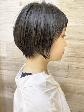 モリオ フロム ロンドン サッポロファクトリー店(morio FROM LONDON) 【morio】札幌ショート　大人かわいい黒髪ショート