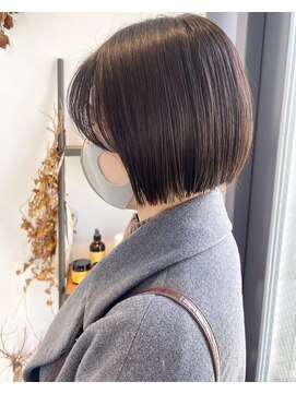 ロビン アンド ダルク(robin&darc) 切りっぱなしミニボブ×地毛風グレージュ