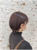 耳に掛けても掛けなくてもかわいいショートヘア