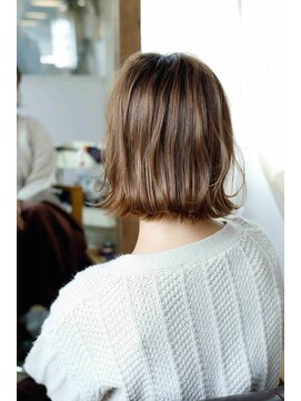 ナンバー イル デュッカ 札幌(N° il duca) 大人っぽ可愛いくびれスタイル/艶カラー/20代/30代