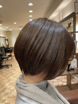 アイニ 河内小阪店(aini) 白髪ぼかしカラー白髪ぼかしハイライト大人ショート30、40、50代