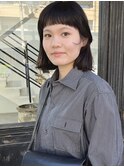 オン眉ボブ