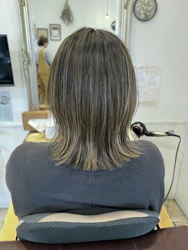 タイム(Time) オリーブベージュ×美髪トリートメント