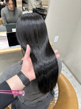 シカ 神戸三宮元町店(Cica) 神戸　三ノ宮　元町　髪質改善　 透明感カラー