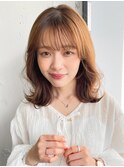 くせ毛風カールくびれミディアムうるツヤ外ハネ似合わせカット