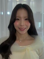 ナム(NAMU)&nbsp;ツヤ肌コーラルピンクメイク