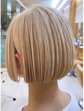 エン バイ ユアーズヘア 銀座店(eN° by youres hair) ハイトーン×美シルエットボブ