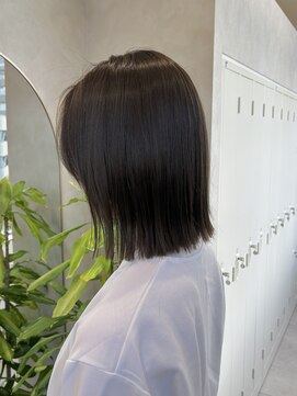 エレノア アネックス 枚方(Eleanor ANNEX) ヘイリーボブ/切りっぱなしボブ/枚方/チャコールグレー