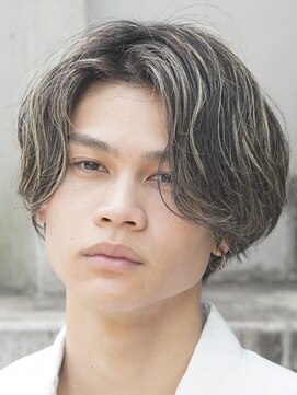 ノード(NODE) センターパートニュアンスパーマ波巻きスパイラルパーマフェザー