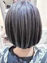 マイノリティー(Minority Produced By TOPHAIR)&nbsp;白髪ぼかしアンブレラカラー シルバー