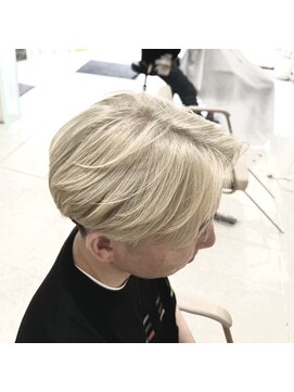 ソーホー SOHO 彦根店 ブリーチ×ホワイト