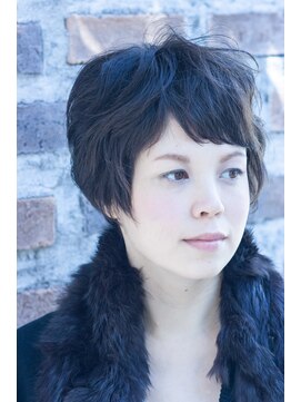 アンプレヴーアジュテ(Impre'vu ajoute) ゆるふわナチュラルショート