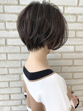 アンド ストーリーズ(&STORIES) ボブ/デザインカラー/ローライト/髪質改善/縮毛矯正