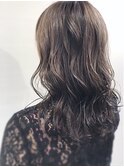 グレージュ/ミディアム