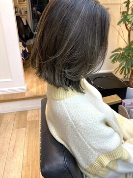 オーシャン(Ocean) ［OCEAN Hair&Life水田成美］パツっと外ハネボブ/デザインカラー