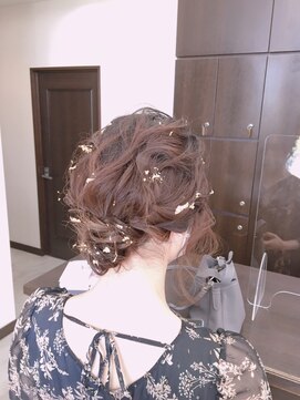 アールトゥーヘアー(art To Hair) お呼ばれアップスタイル