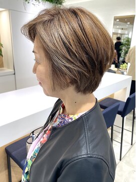 ステアケース 武蔵小杉店(stair:case) 大人くびれショート/ひし形/白髪ぼかし/髪質改善40代50代60代
