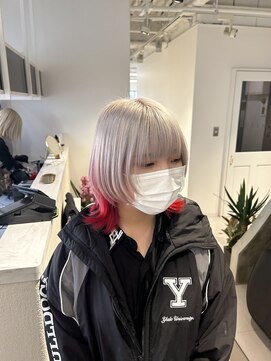 イオール 北千住(ior) ホワイト×レッド×【ior北千住】