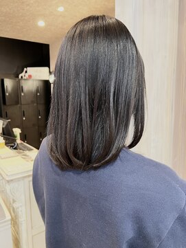 キャアリー(Caary) 福山美容室caary 切りっぱなし内巻きミディゆるふわ透明感20代