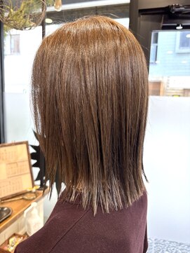 リノナ(Linona) ロングショートワンカールパーマカーキグレージュ前髪錦糸町