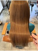 ハイトーンベージュ