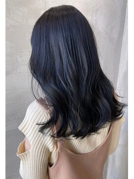 ギークス(GEEKS) 【GEEKS渋谷】ネイビー/冬カラー/ワンブリーチ/透明感/20代30代