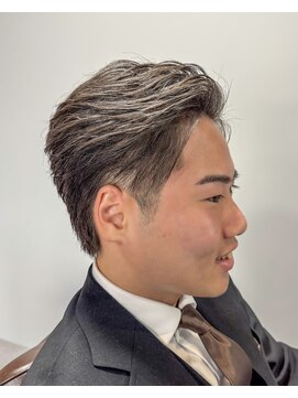 シード(SEAD) ツーブロフェザーショート