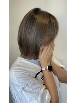 ハイク(HYKE)&nbsp;重く見えない透明感カラーとレイヤーボブ