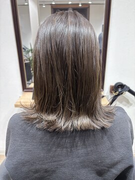 エスト 幕張本郷(est.) 大人ガーリーダークアッシュミディアムレイヤーカット幕張本郷