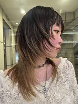 ダブ アオヤマ(DaB AOYAMA)&nbsp;マッシュウルフデザインカット顔まわりレイヤーハイライトカラー