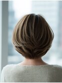 40代50代・白髪ぼかしハイライトで作る美しいショート