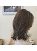 “オシャレ女の子のウルフヘア ウルフミディ 外ハネ”中西英美子