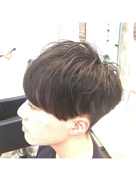 ヘアステージアミカル メンズショートマッシュ