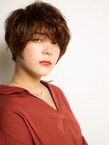 ミーティア バイ クアトロ(Meteor By QUATRO)&nbsp;重めスタイルが大人かわいいカーリーマニッシュショート