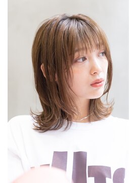 ケイト(kate) [kate] 大宮　ハニーベージュ×レイヤーミディ